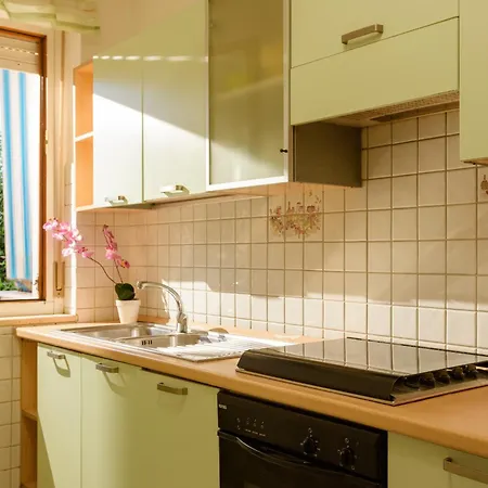 2 Minutes From The Beach, Comfort Alghero